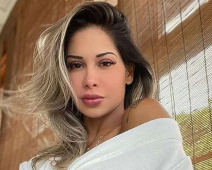 Maíra Cardi